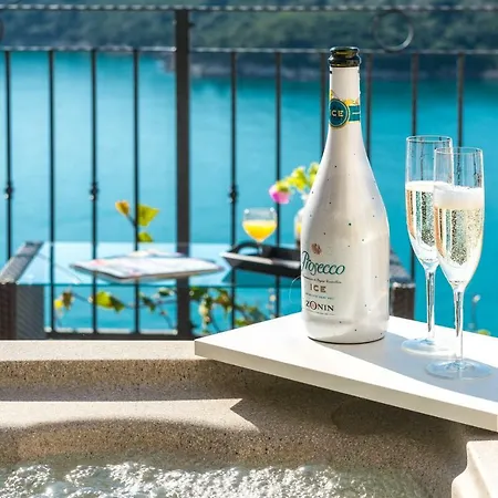 Sunshine With Hot Tub * Dubrovník