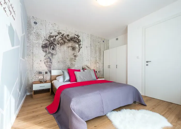 Sunshine With Hot Tub Apartament